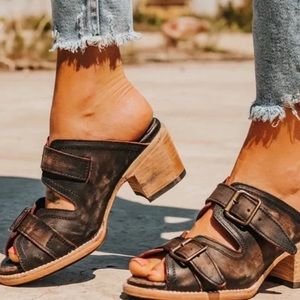 Freebird Caprice Mule Sandals